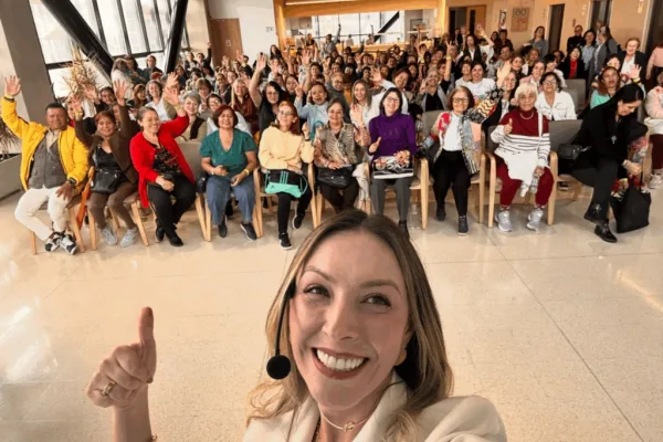 Yuly Giraldo, conferencista para eventos corporativos sobre Imagen Personal