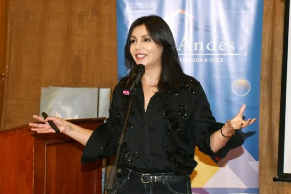 Pamela Lagos, conferencista para eventos corporativos sobre Neurociencia Aplicada