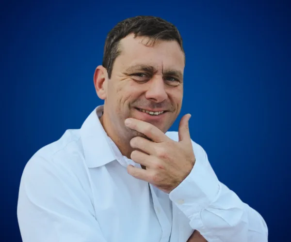 José Illescas — Conferencista de Motivación