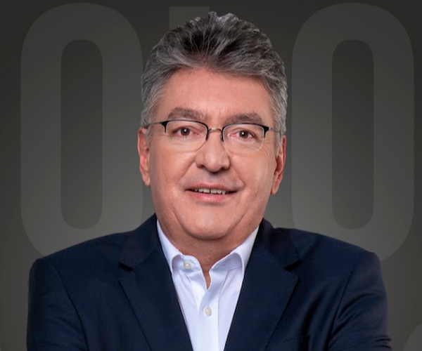 Mauricio Cárdenas, foto principal de conferencista sobre Liderazgo Estratégico